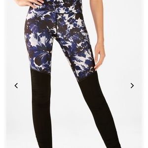 Fabletics Cashel foldover powerform legging